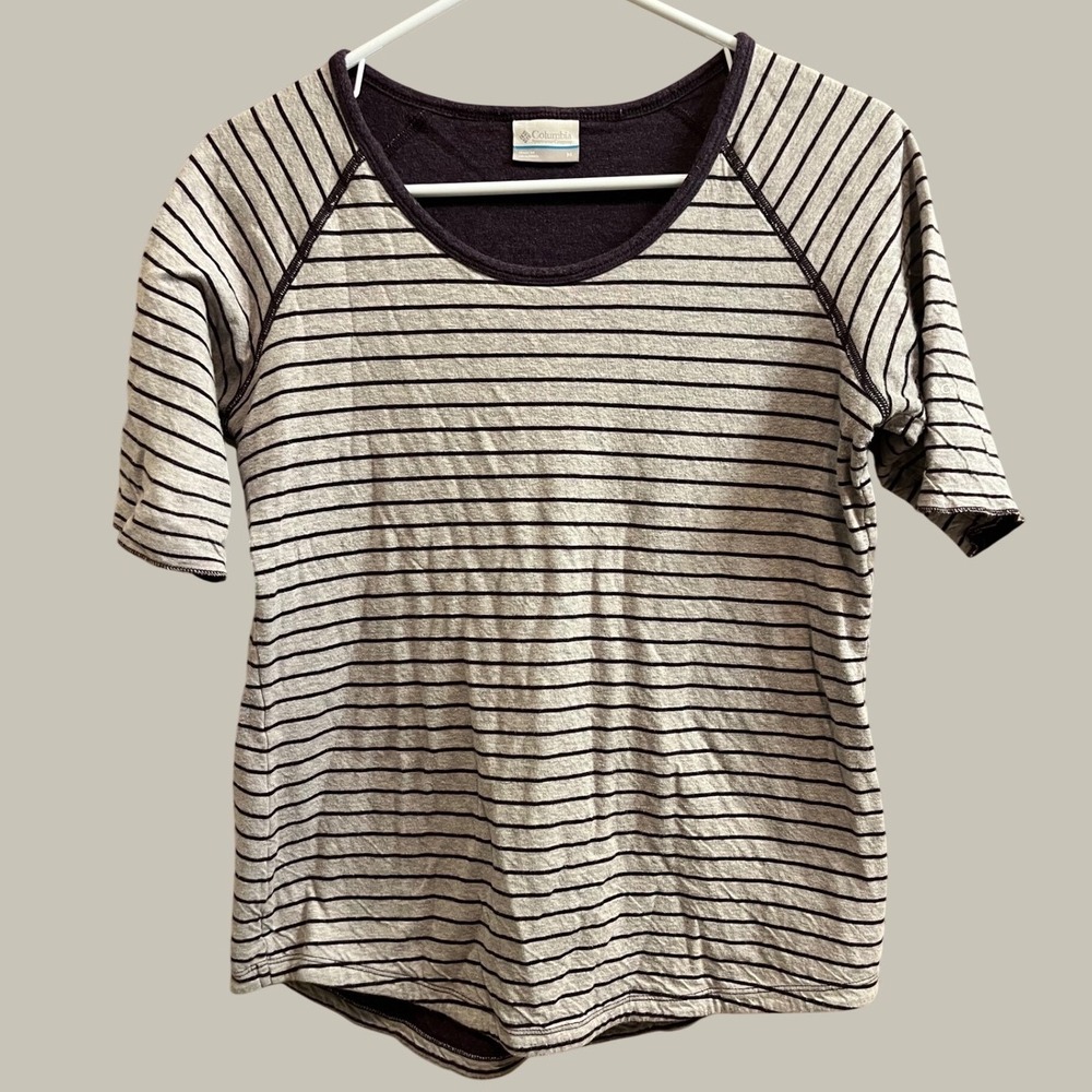 Columbia Striped Raglan T-Shirt Women Medium Grey Purple Scoop Neck Short Slv